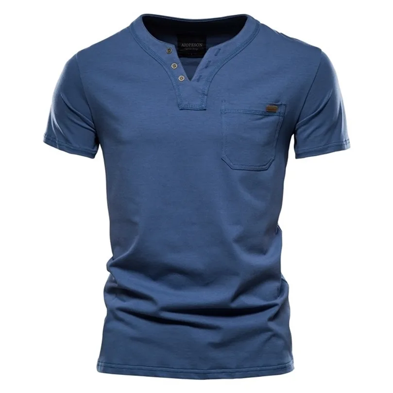 夏最高品質コットンTシャツ男性ソリッドカラーデザインVネックTシャツカジュアルクラシックの服トップスTee 220325