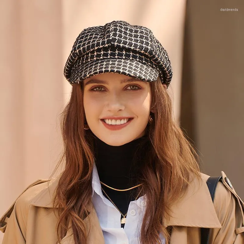 Berets French Hat Women Autumn Winter Fashion Trend Cap Temperament British Retro Checkered Classic Small Fragrance Octagonal HatBerets Davi