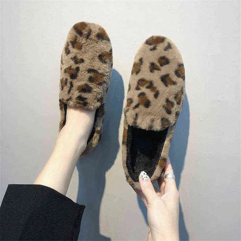Zapatillas de lujo Estampado de leopardo Mocasines Mujer Diseñador Invierno Cálido Felpa Peludo Zapatos esponjosos Moda Retro Mocasines Casual Slip On Flats G220730