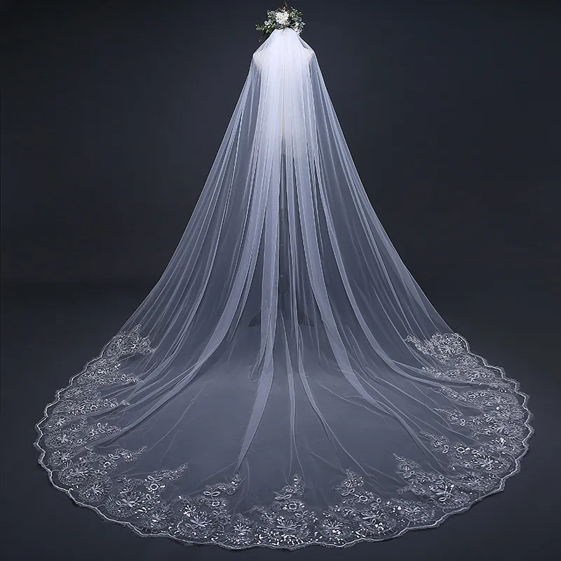 Magnifique 3M 4M 5M Blanc Ivoire Cathédrale Voiles De Mariage avec Peigne Une Couche Dentelle Applique Bord Paillettes Long Train Voiles De Mariée Accessoire De Mariage pour La Mariée