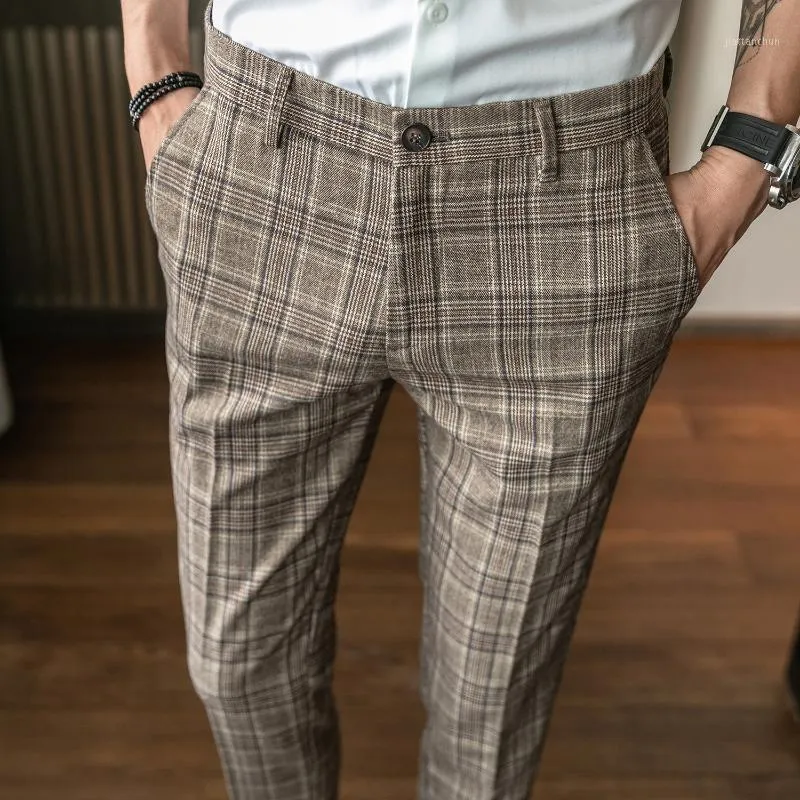 Jesienne i zimowe koreańskie spodnie w stylu brytyjskim Szczupły kraciaste spodnie męskie Trend Młodzieży 2 kolor K915