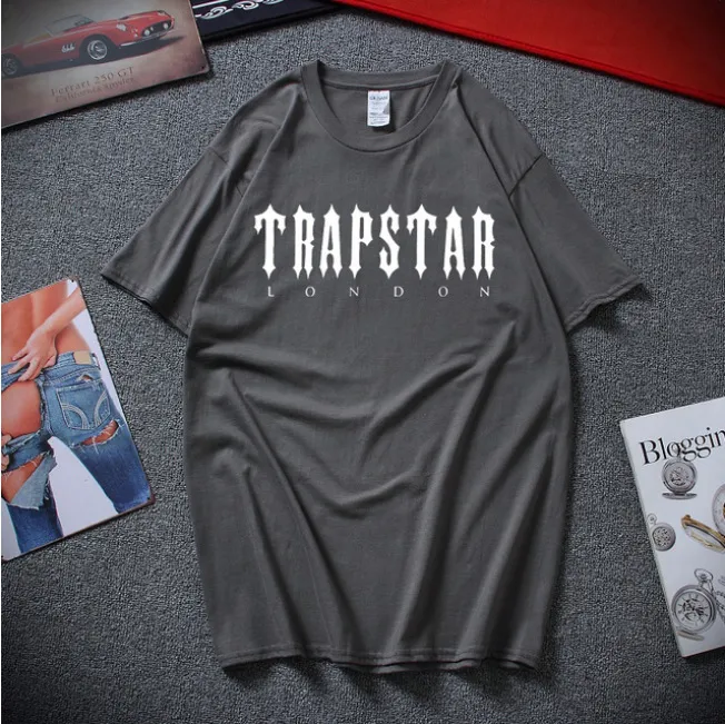 2022 Mens trapstar T Shirt Designer camicia Uomo Donna T-shirt in cotone Nuova stampa T-shirt Moda estiva Abbigliamento sportivo nero Marca Felpa Abbigliamento