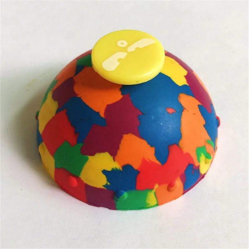 Finger deals bouncing spinner