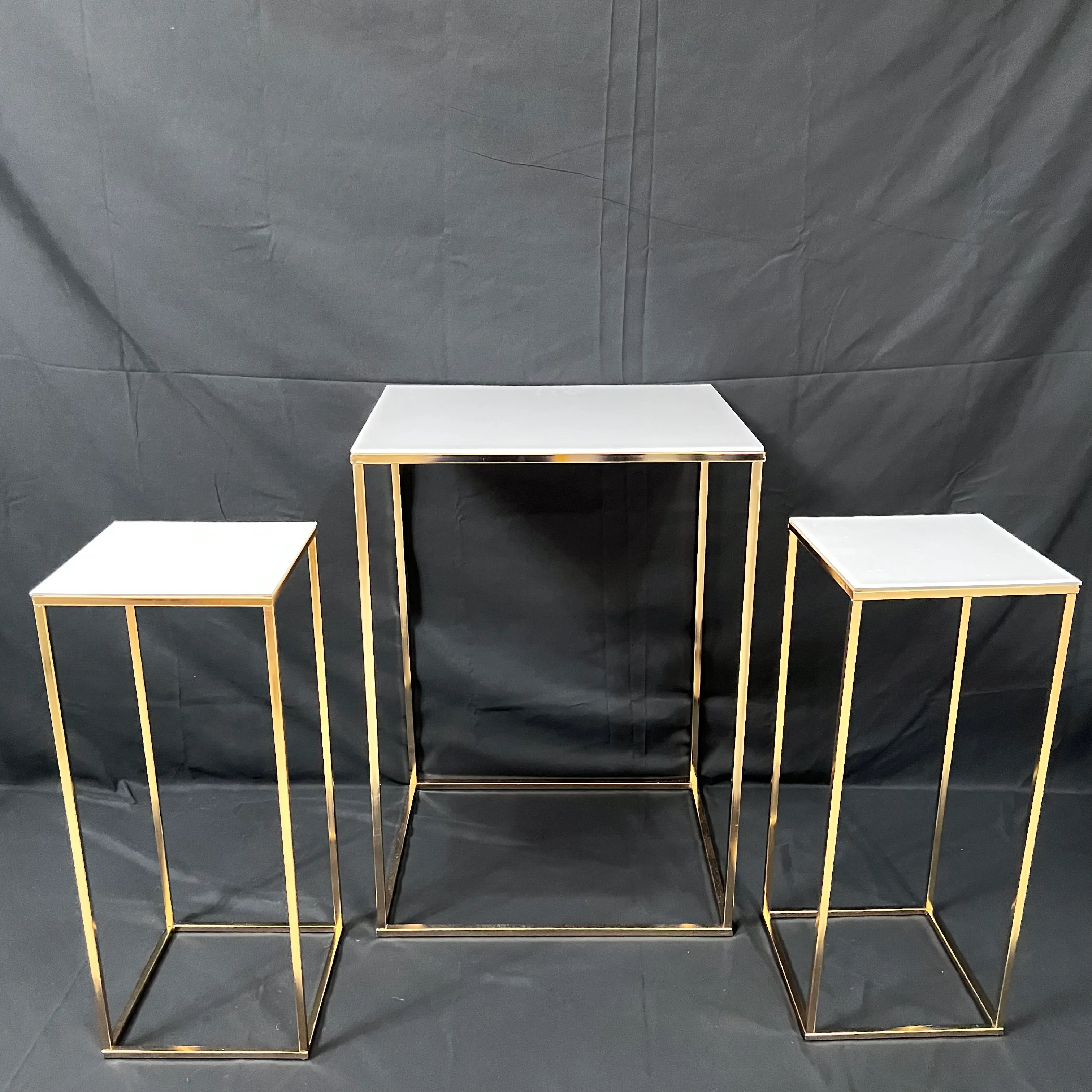 Supporto Per Torte A 3 Livelli In Cartone Con Bordi Arrotondati - 2 Pezzi, Altezza 32,5 Cm, Diametro 23 E 30 Cm | Per Cupcake, Muffin, Compleanni E Matrimoni
