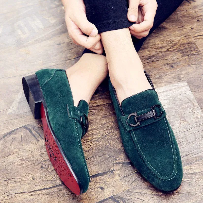 Luxury Vintage Handmade Mens Black Loafer Shoes With Tassel Detail And Slip  On Design Brown From Guozh3, $85.99 | DHgate.Com