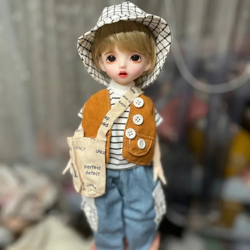 Compre Mini boneca bjd artesanal 1/6, boneca fofa de maquiagem com  articulação móvel de 30cm, roupas de princesa, acessórios de terno,  brinquedo infantil, presentes para meninas