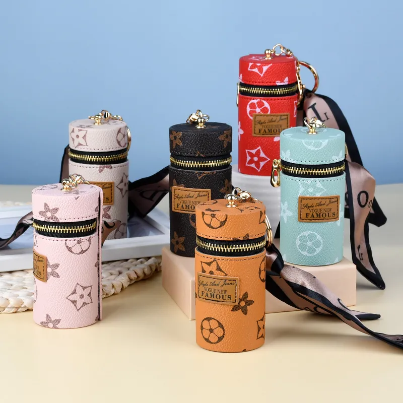 Luxury Letter Silk Scarf Keychains Lipstick Box Key Rings Fashion Design PU Leather Purse Pendant Car Keyring Chain Charm Men Women Brown Flower Mini Bag Trinkets