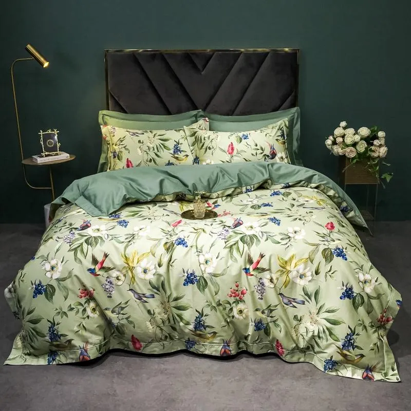 Set di biancheria da letto di lusso in stile americano 1400TC in raso di cotone egiziano con stampa floreale di uccelli Set copripiumino morbido come la seta Lenzuolo federeBiancheria da letto