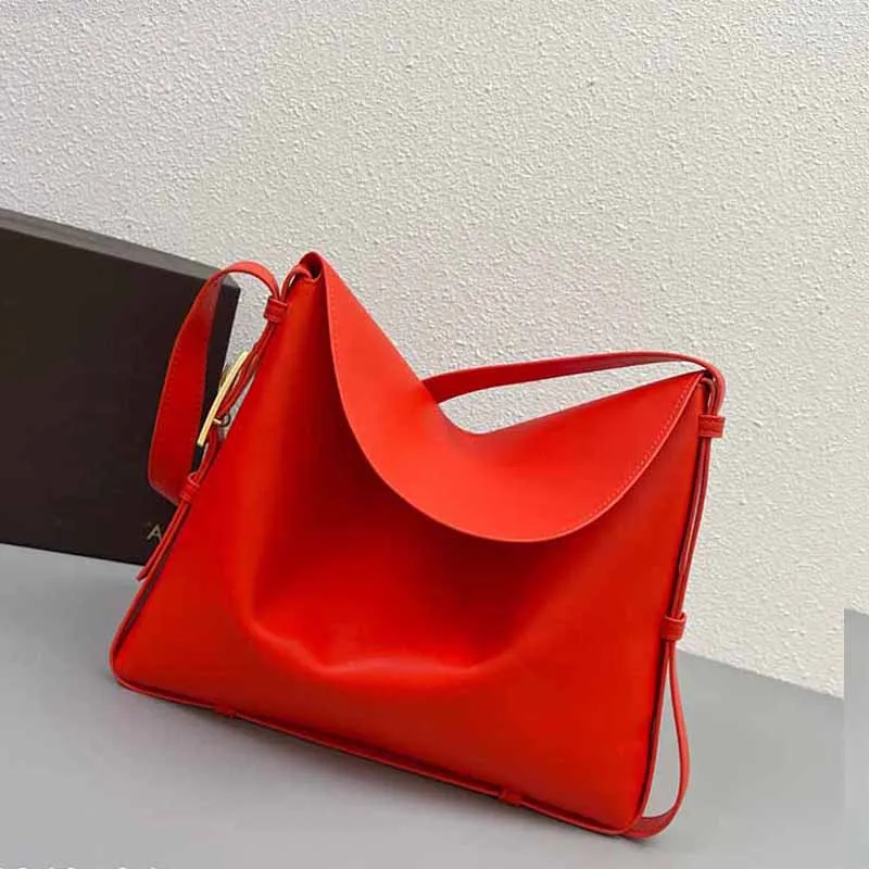 designers shoulder bag woman handbags Famous crossbody Soft-touch cowhide material Purses Smooth calfskin leather triangle shape elegant light and elegant light