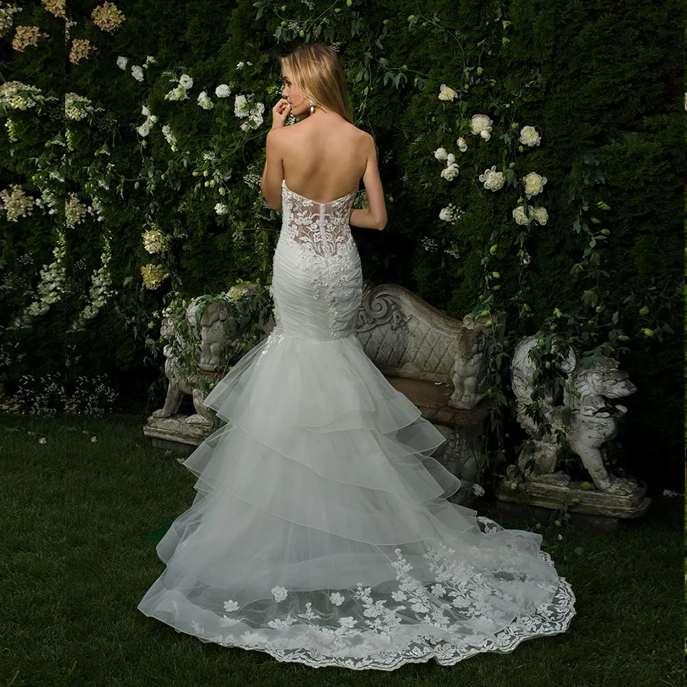 Custom-Made Fishtail Sweetheart Wedding Dress with Sleeveless Strapless Sweetheart Neckline, Elegant Appliques, Sequins, and 3D Lace Bridal Gown -
