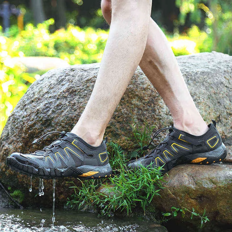 2021 New Arrival Men Outdoor Sports Aqua Shoes Summer Canyoneering Beach Breathable Mesh Sneakers Water Shoes Fishing Rubber Y220518 From Musuo10 34.65 DHgate.Com