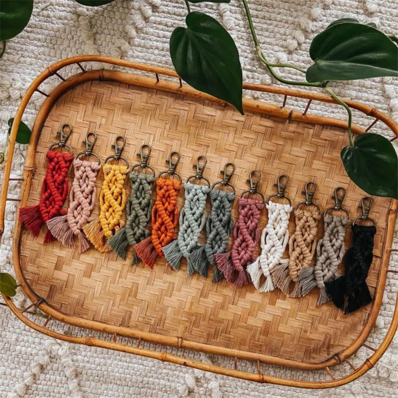 키체인 Small Macrame Fringe Keychain - Boho Bridal Wedding Shower Decor // Gifts Under 5 Tassel Key Chain/Keyring Woven WX4T-R