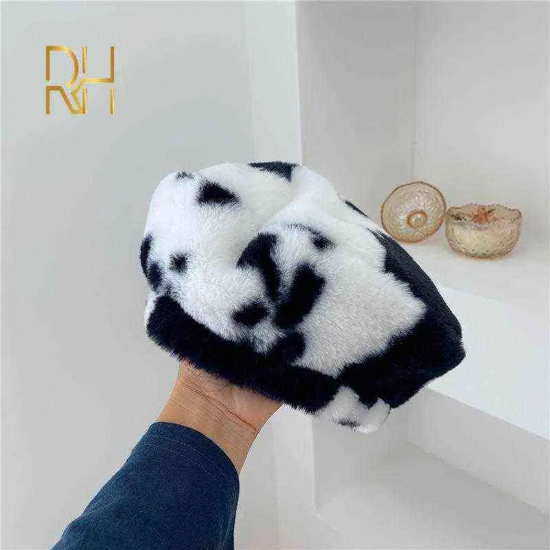 Autumn Winter Women basker French Classic Retro Cow Print Beret Hat Winter Warm Knitting Hats Female Walking Cap RH J220722