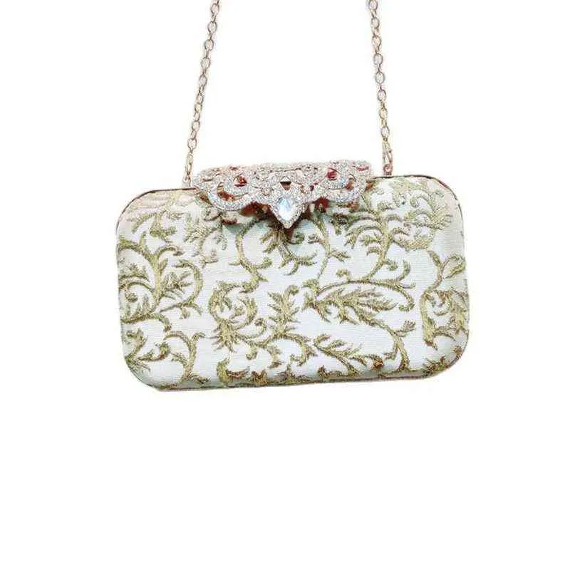 Borse da sera NXY Nuova borsa da ricamo con fiori fatti a mano Fibbia in metallo Pochette da giorno vintage Borse da sposa per donna Borsa di lusso M1381 220506