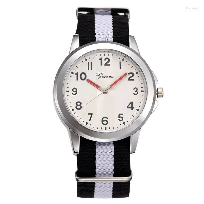 Wristwatches Geneva Brand Fashion Watches Leather Unisex Analog Clocks Dress Quartz Reloj Hombre Design Retro Watch Hect22