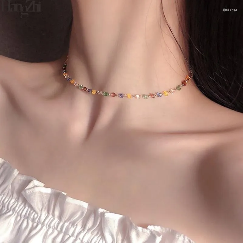 Chokers HangZhi 2022 Japan Korea Bunte Kleine Transparente Kristall Quadrat Perlen Halskette Kurze Choker Für Frauen Urlaub SchmuckChokers