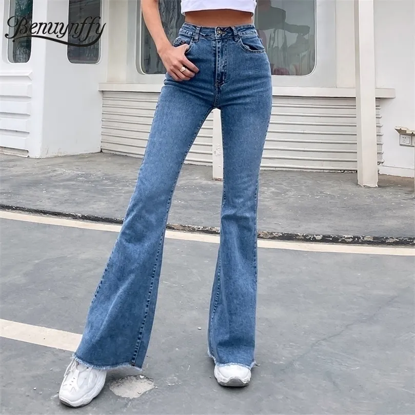 Benuynffy Button Fly Women's Raw Hem Flare Jeans Autumn Fashion Woman Denim Pants Jean Femme High Waist Full Length Slim 220402