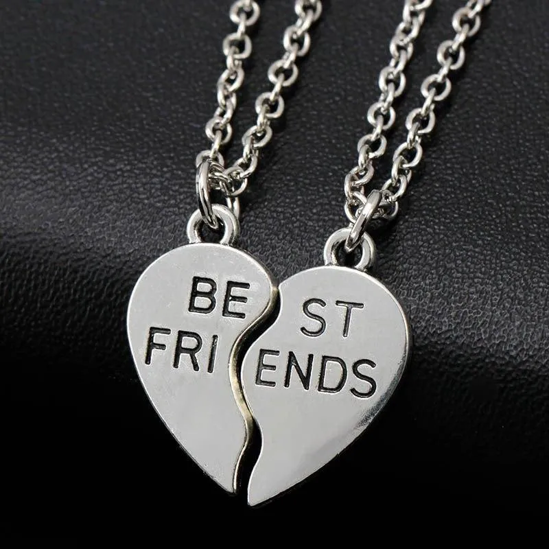 Colares pendentes Pingentes de amigos compartilham com seus amigos 2pcs estilo criativo moda amizade de casas de coração partido