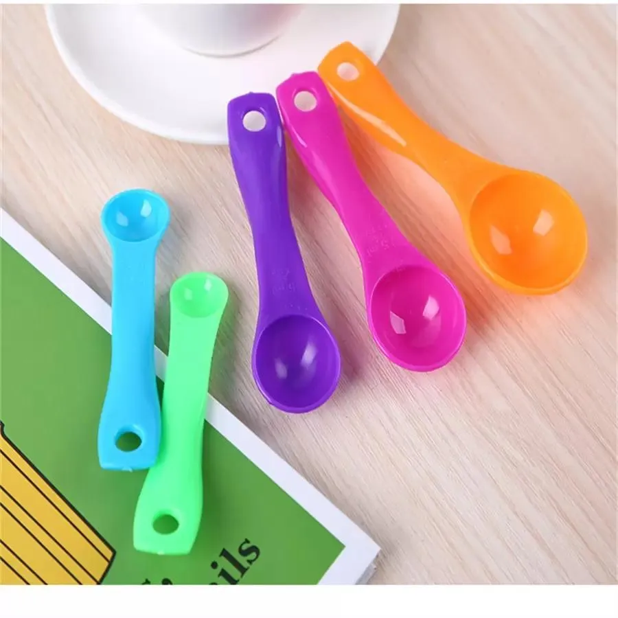 Spot colorful thickened measuring spoon hanging ring five-piece plastic baking utensils double-scale measuring milk powder seasoning spoon