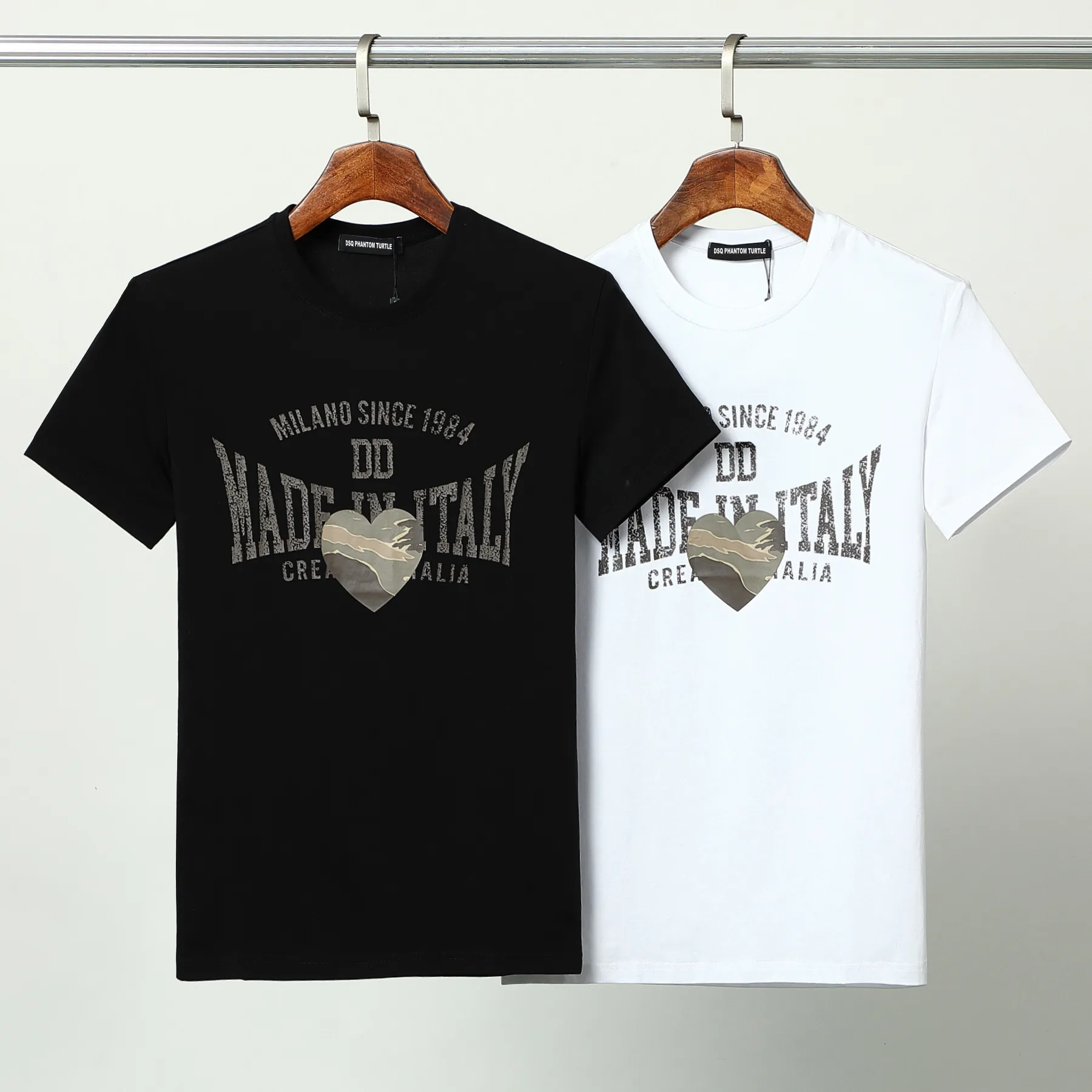 DSQファントムタートルメンズデザイナーTシャツイタリア語ミラノファッションロゴプリントTシャツ夏の黒い白いTシャツヒップホップストリートウェア100％コットントップスプラスサイズ6130
