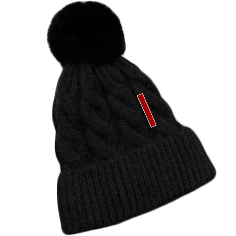 Woman Beanies Buckle Wool Down Hat Outwears Warm Snow Hats Beanie Cap Casual Spring Winter Fit