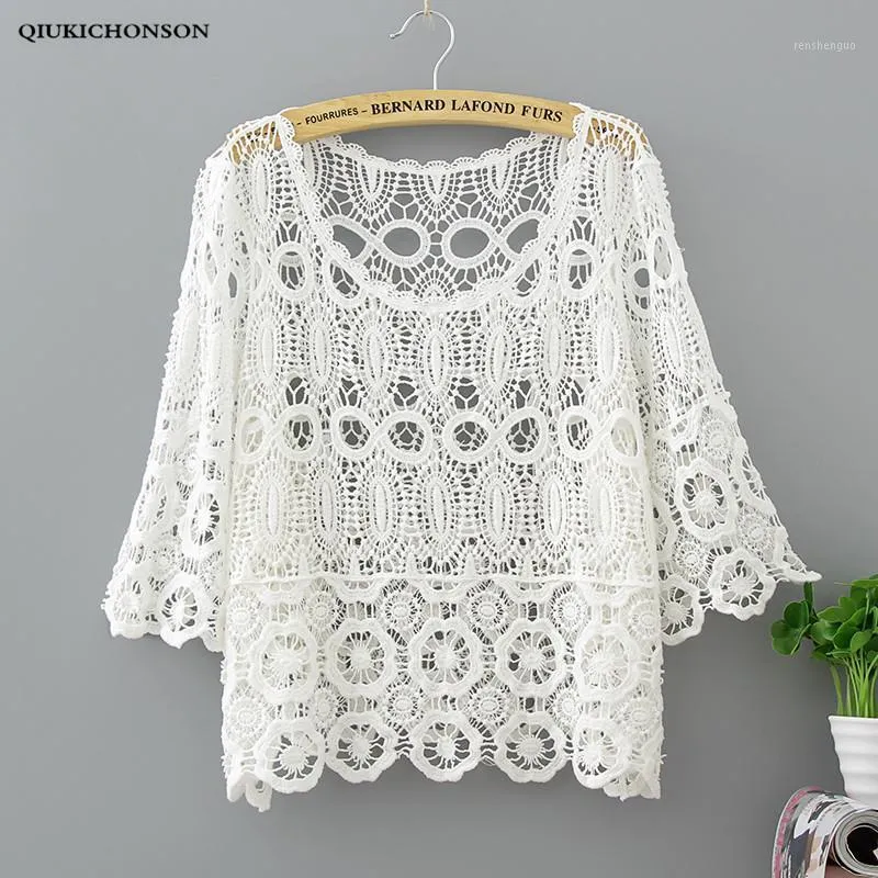 Damesblouses Shirts Qiukichonson Witte kanten blouse Korte mouw Dames Zomertops Dames Schattig Uitgesneden Gehaakte Bikini Cover Up Sunpro