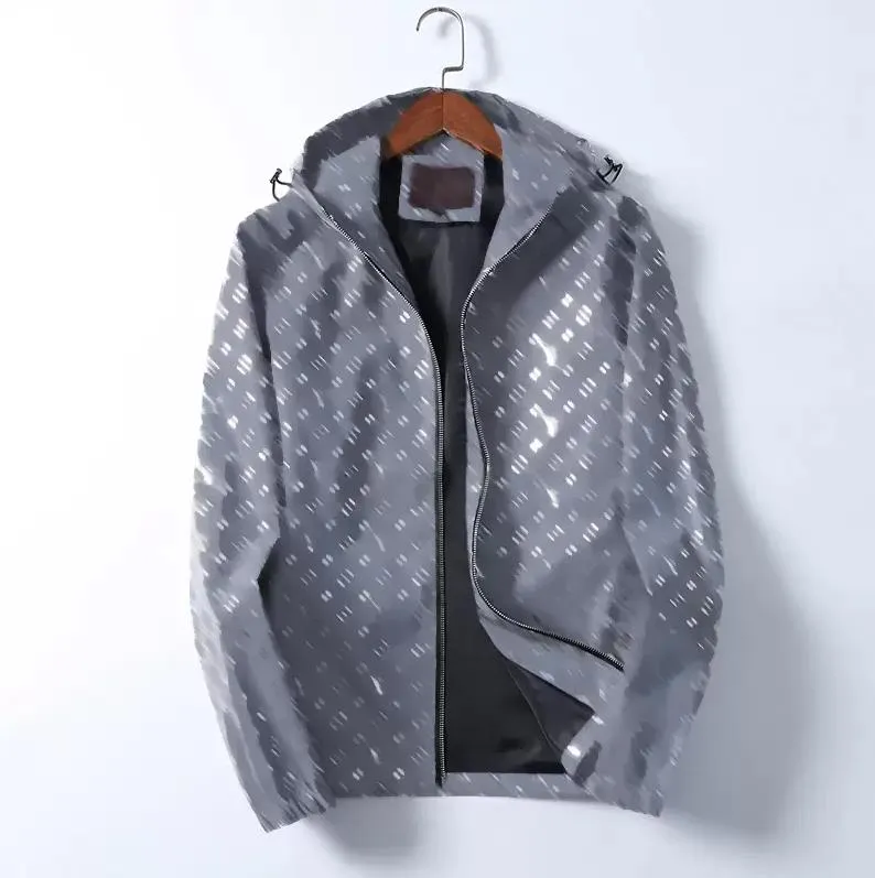 Tasarımcı Mens Ceket Bahar ve Sonbahar Windrunner Tee Fashion Hooded Spor Rüzgar Derbek Sıradan Fermuar Ceketleri Giyim Boyutu M-3XL