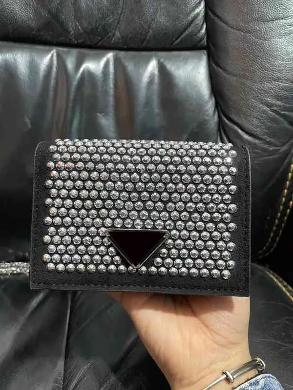 Torebki Wyprzedaż 22 Nowy Mini Mała Wody Diament Pełna Diamentowa Monety Kiesy Portfel Wszechstronny Torba Łańcuchowa Damska Sling One Shoulder Messenger Torba