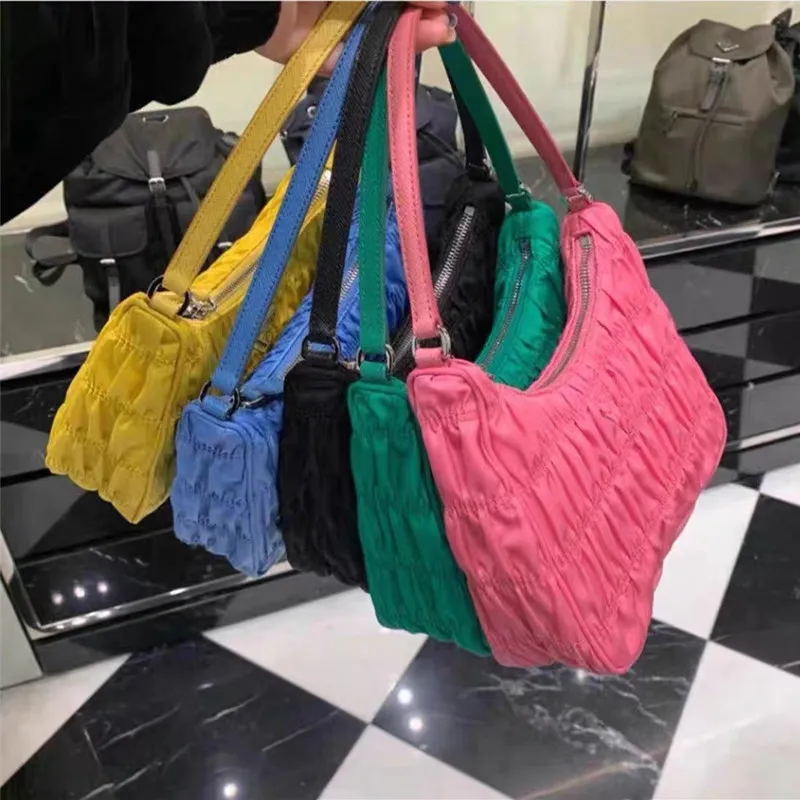 Letnia torba pod pachami 2022 Luksusowy design kobiety hobo plisowane cukierki kolorowe torebki małe torby na ramię kobiece torebki