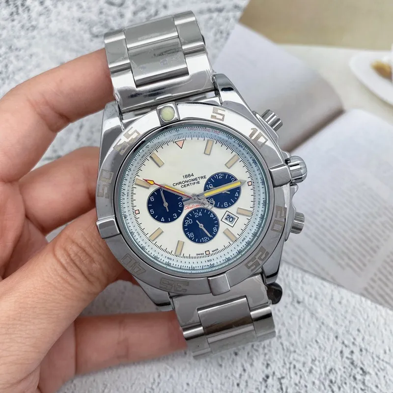 Orologio Uomo Cronografo CRRJU - Cinturino Acciaio Inox Nero Oro - Impermeabile 30m
