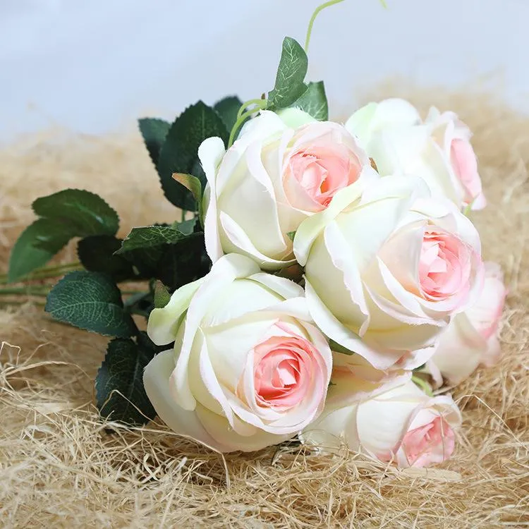 Fiori decorativi Ghirlande Artificiali 7 teste Bouquet di rose Decorazione per la casa di nozze Prezzo Stile floreale El Decorativo in stile europeoDecorativo