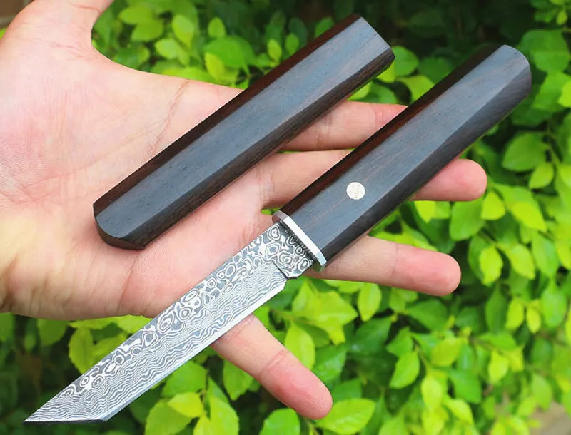 Выживание прямой нож VG10 Damascus Steel Tanto Point Blade Ручка из чернокожих лопаток.