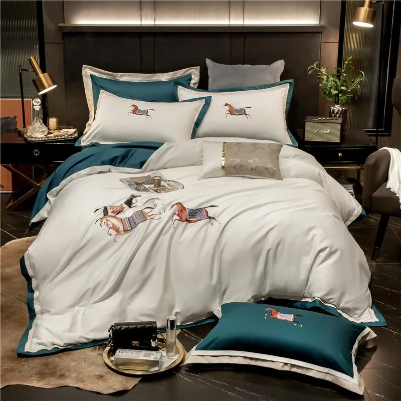 寝具セット豪華な青/白600TCエジプトの綿の馬刺繍セット二重布団カバーベッドシート枕カバーホームテキスタイルベッド