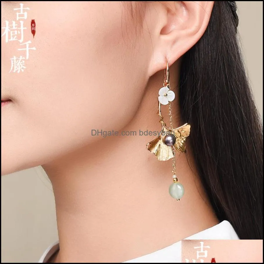 Korean personality asymmetric Flower Earrings Gold Plated Chaoren small  861B