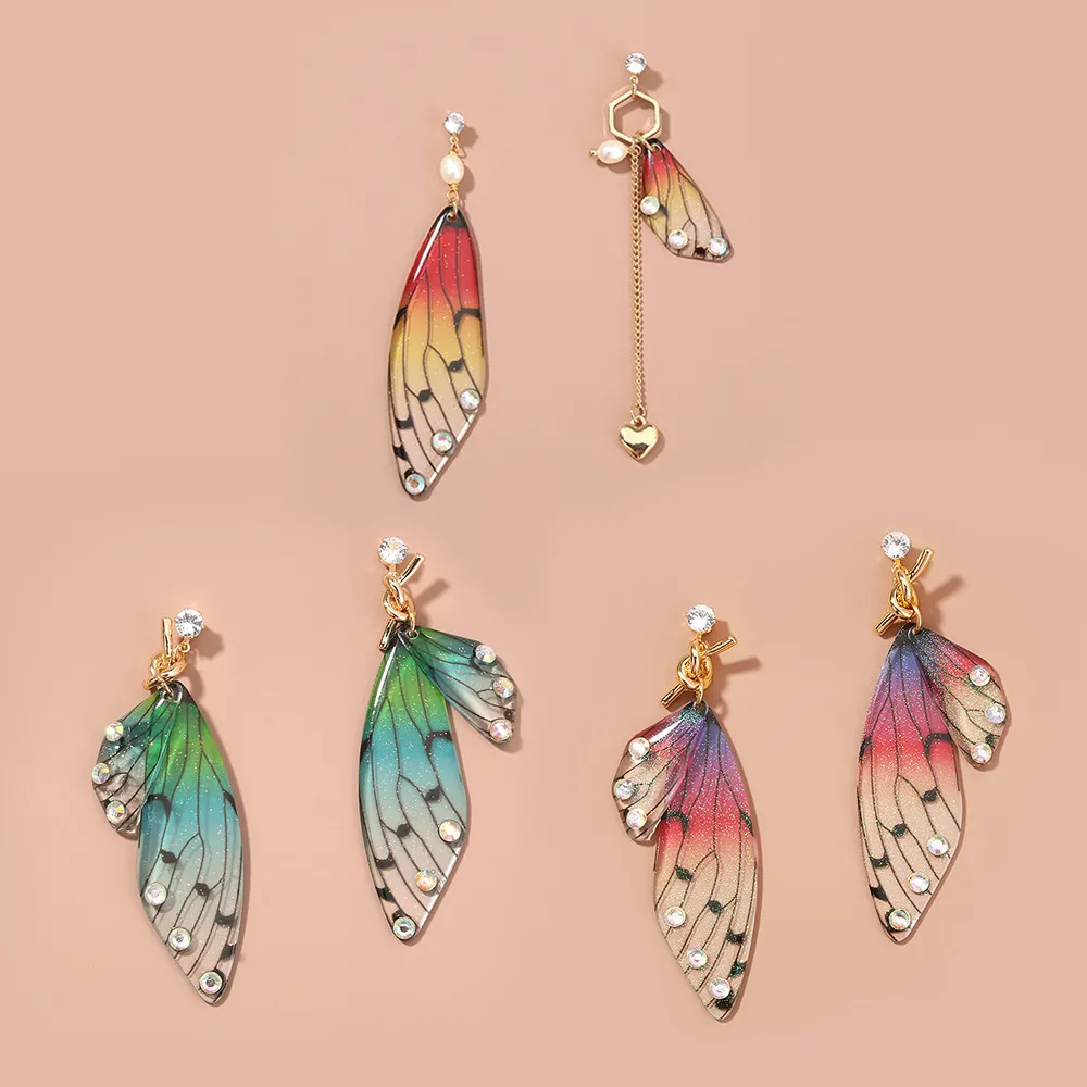 Orecchini ad ala Arcobaleno Gradiente Asymmetric Butterfly Orecchini per le donne 2022 Glitter Crystal Simulation Ala Goccia Goccia gioielli