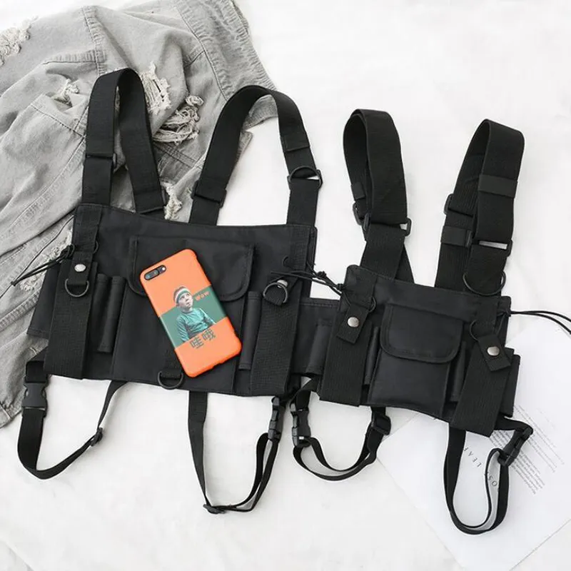 男性用の機能的な戦術的なチェストバッグファッション弾丸ヒップホップベストストリートウェアバッグウエストパックユニセックスブラックチェストリグバッグ