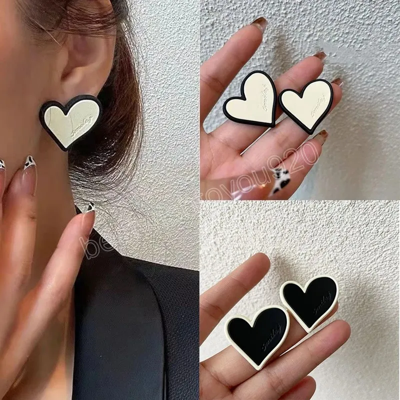 Elegant White Black Cute Heart Stud Earrings Girl Women Korean Style Jewelry Female Vintage Big Love Earring Girls Gifts