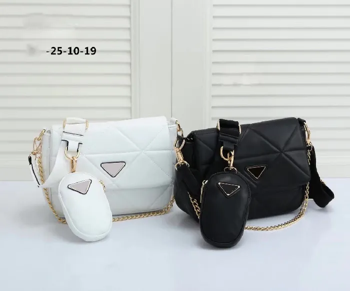 P Borsa a catena Retro Fashion Trend Borse a mano Pochette da donna Casual Ladies Leather Designer Wallet Borse di lusso