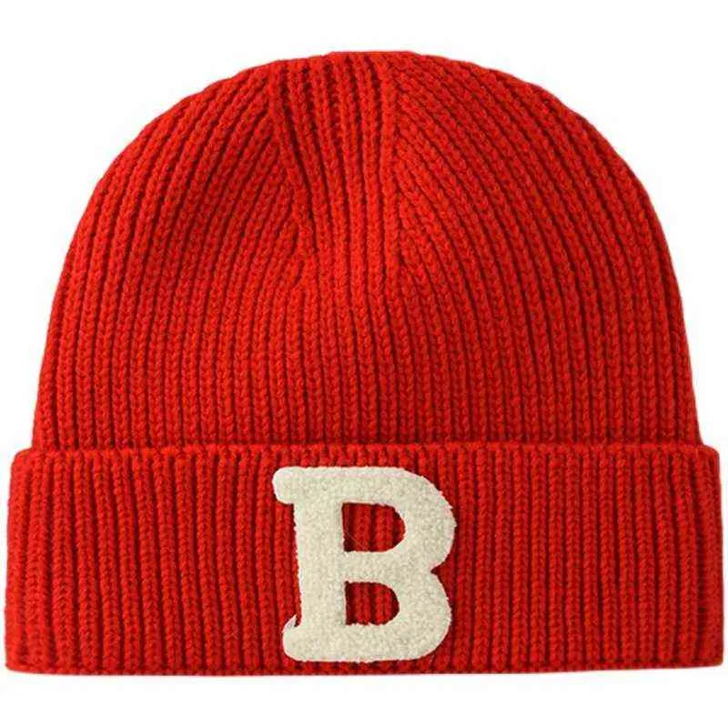 Versão coreana marca de moda chapéu de malha feminino chapéus de inverno letra b bordada chapéu frio gorro quente chapéu de esqui ao ar livre j220722