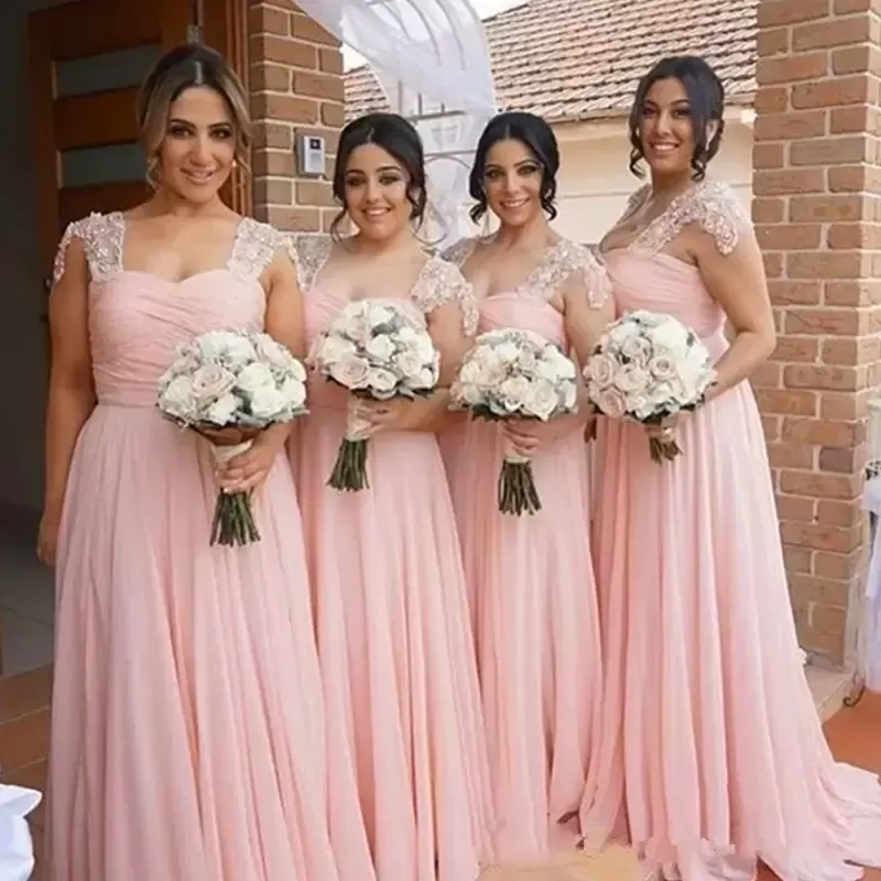 Vestidos de dama de honor de color rosa Una línea de correas Pliegues fruncidos Longitud del piso Apliques de cuentas de gasa Por encargo Vestido de dama de honor del país Vestidos Tallas grandes pplique