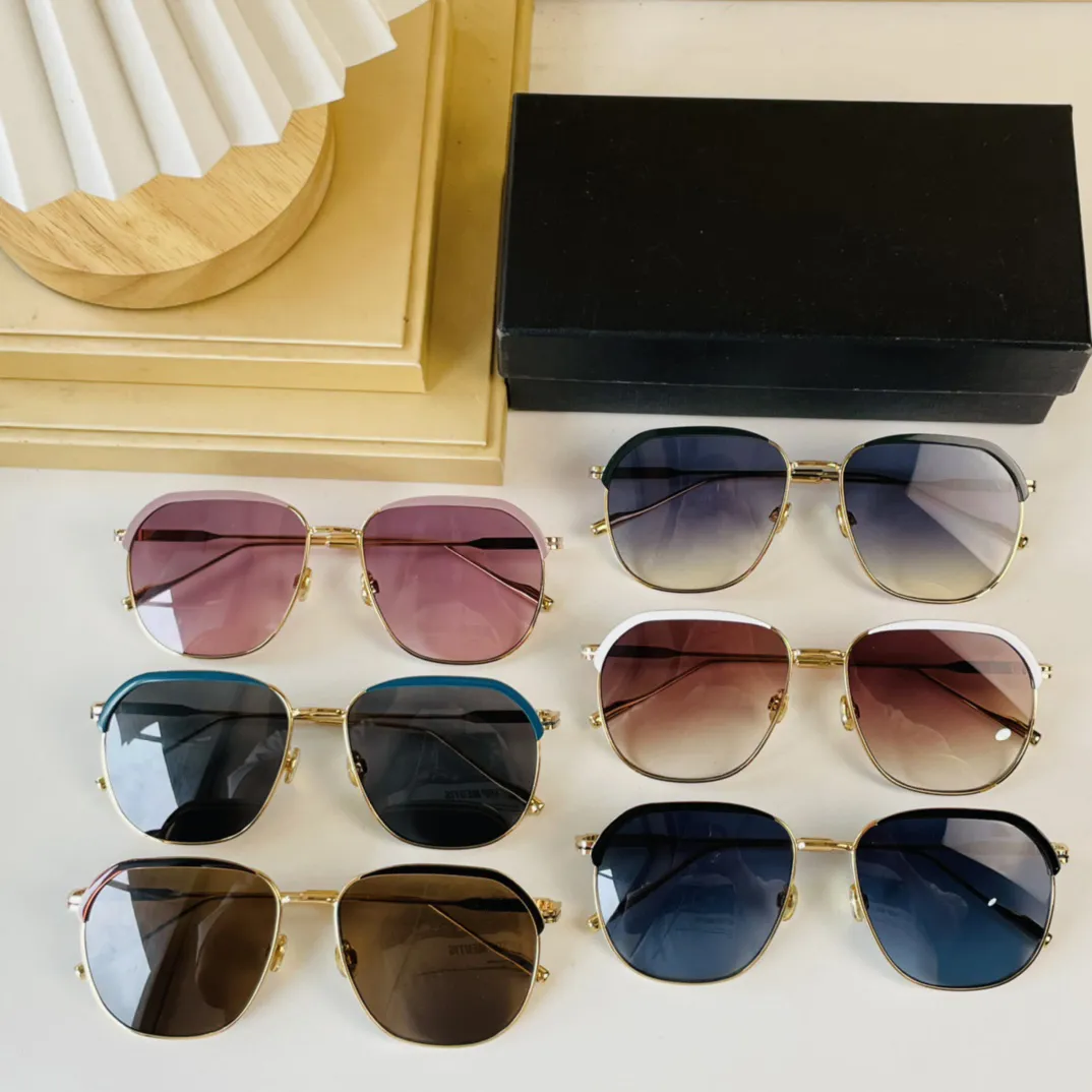 Brand designer di lusso Occhiali da sole da uomo D occhiali da sole per donna 6 colori opzionale di qualità higt