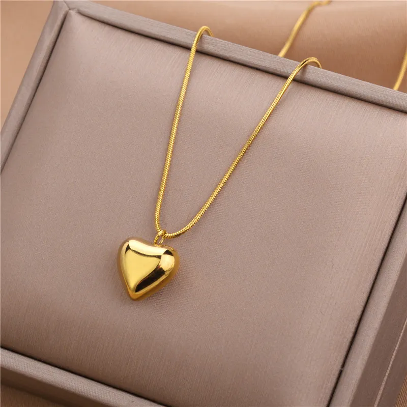 Acciaio inossidabile 316L Fashion Fine Jewelry Vintage Minimalismo Amanti Love Heart Charms Catena Girocollo Collane Pendenti per le donne