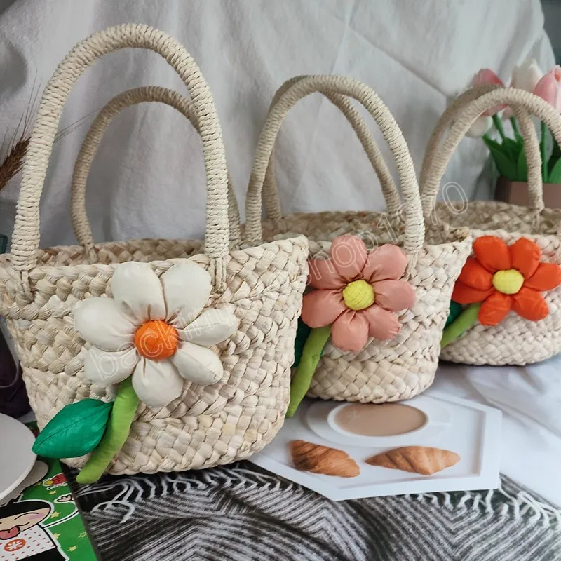 女の子のためのストロー財布フラワーラタン手作りのハンドバッグキッズ織りビーチコインポーチトートギフト