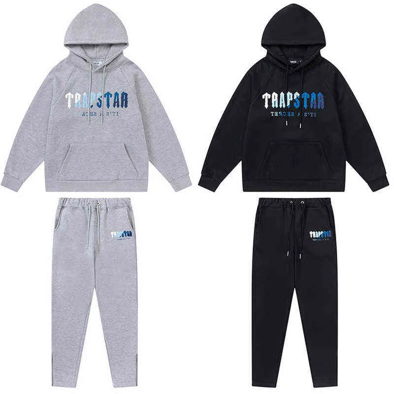 الأنماط Trapstars Pullover Hoodies منشفة التطريز مصممين جودة المصممين ملابس أوروبا والبلوزات الأمريكية 2023