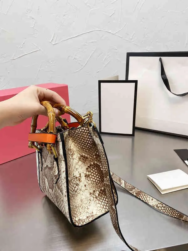 Kvällspåsar axelväskor messenger kvinnor handväskor designers skal crossbody plånböcker koppling shoppare tote blommor geometriska handtag läder lyxiga plånböcker