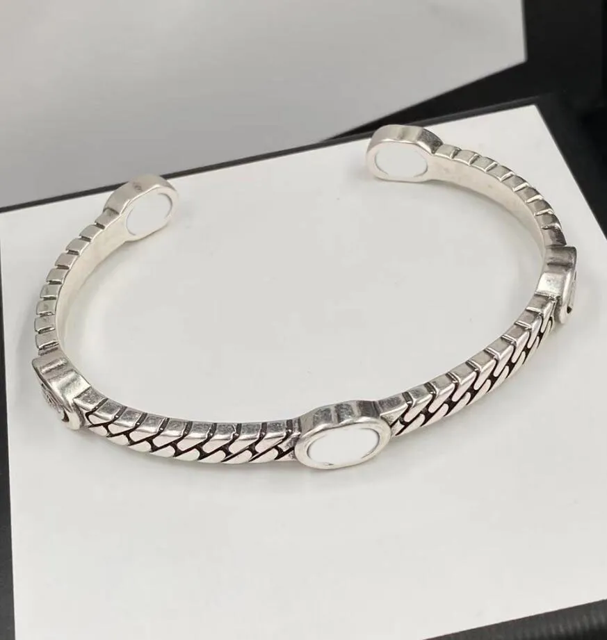 Bracelets de bracelets de bracelets en argent