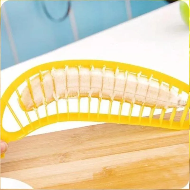 Kitchen Gadgets Plastic Banana Slicer Cutter Fruit Vegetable Tools Salad Maker Cooking Tools kitchens cut Bananas chopper