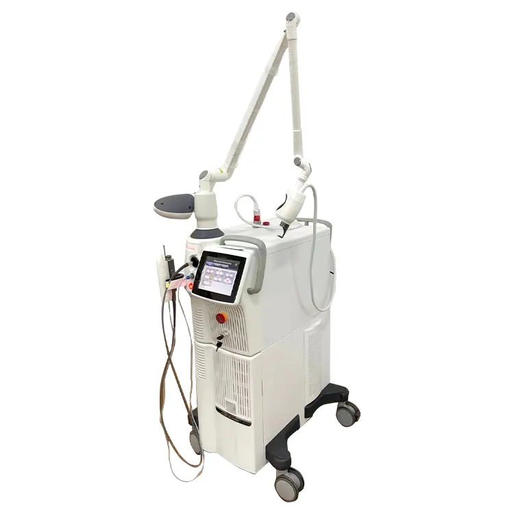 Alléger les rides Co2 Laser fractionnaire Mini Co2 Laser Fractional Machine dissolvant la graisse et façonnant