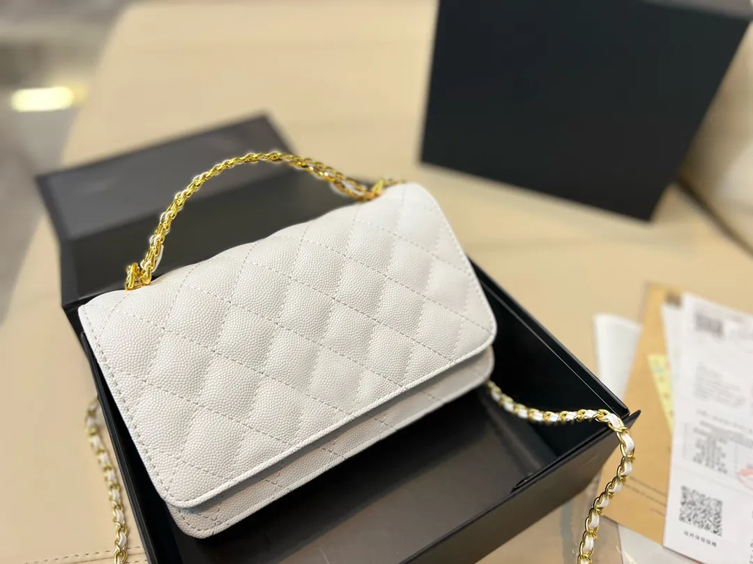 2022 Neueste Designer-Taschen Damenmode-Geldbörsen WOC-Kaviar-Tasche Hochwertiges Leder Goldkugelkette Umhängetaschen Handtaschen Perlen-Umhängetasche Handtasche für Mädchen Geldbörse