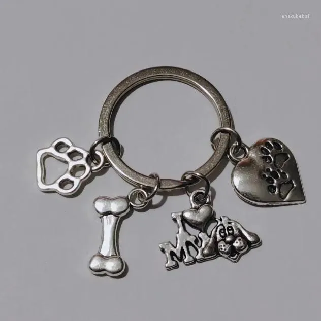 Nyckelringar blandad stil hundhänge lycklig bil amulett dekoration souvenirer nyckeling nyckelhållare tillbehör kvinnor flickor män gåvor enek22